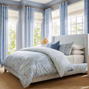 Pottery Barn Light Blue Floral Duvet Cover Set
